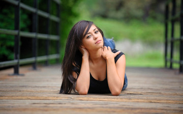 Картинка девушки -+брюнетки +шатенки брюнетка топ мост