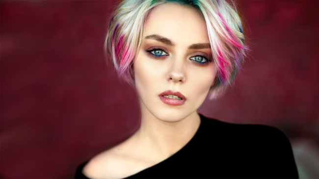 Обои картинки фото девушки, - лица,  портреты, лицо, блондинка, пряди