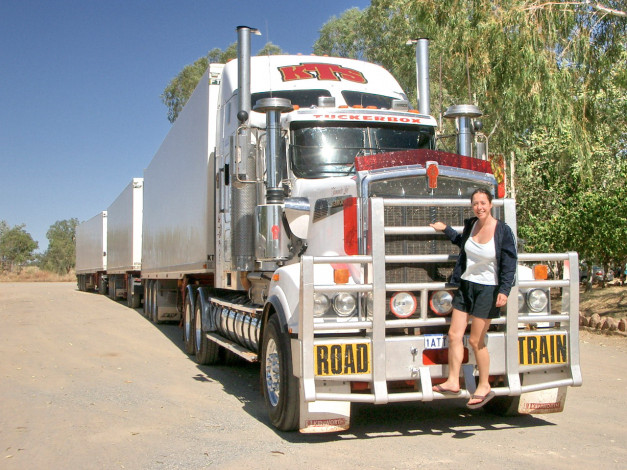 Обои картинки фото автомобили, авто, девушками