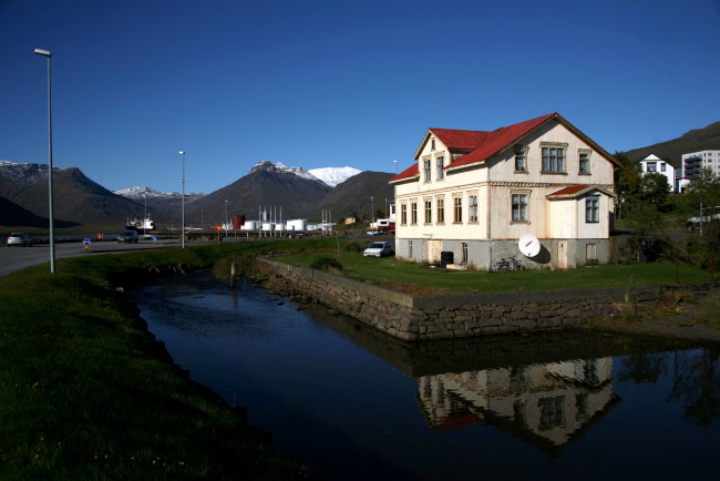 Обои картинки фото исландия, рейдарфьордур, города, улицы, площади, набережные
