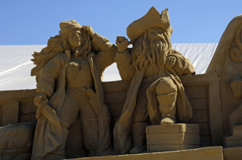 Картинка разное фигуры из песка льда снега пираты