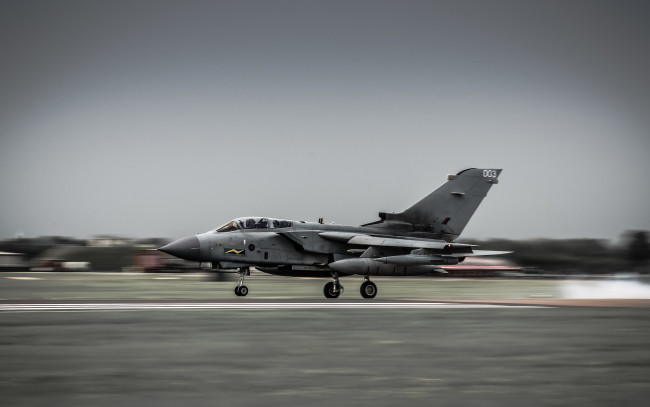 Обои картинки фото авиация, боевые, самолёты, ракеты