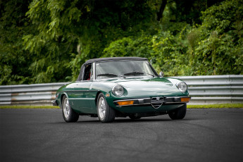 Картинка alfa+romeo+spider автомобили alfa+romeo выставка автопробег автошоу