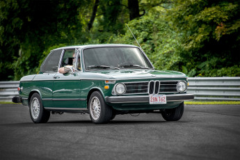 Картинка bmw+2002 автомобили bmw автопробег выставка автошоу