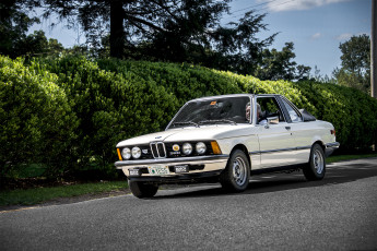 Картинка bmw+320+baur автомобили bmw автошоу выставка автопробег