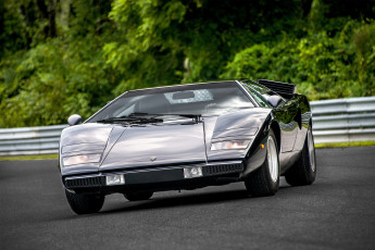 Картинка lamborghini+countach автомобили lamborghini автопробег автошоу выставка