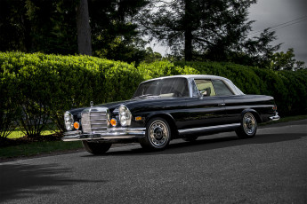 Картинка mercedes-benz+280se автомобили mercedes-benz автопробег выставка автошоу