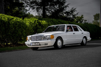 Картинка mercedes-benz+560sel автомобили mercedes-benz автопробег автошоу выставка