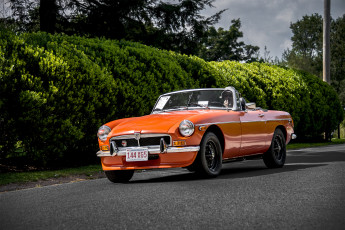 Картинка mg+mgb автомобили mg автопробег выставка автошоу