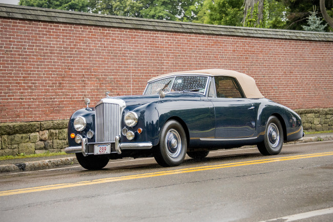 Обои картинки фото bentley mark vi by graber, автомобили, bentley, автопробег, выставка, автошоу