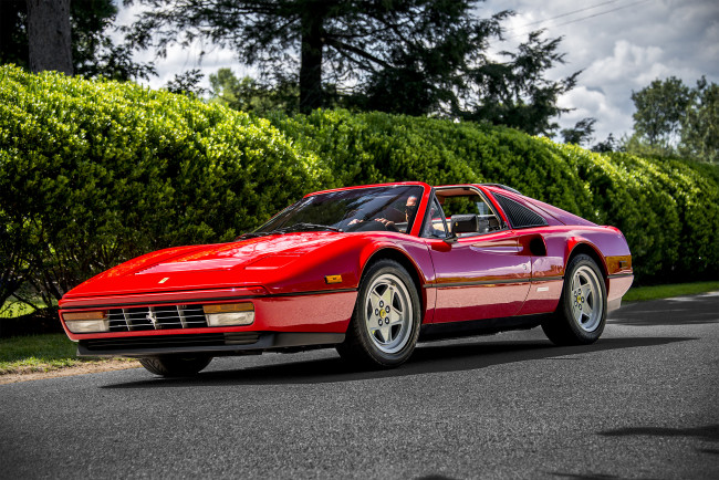Обои картинки фото ferrari 328, автомобили, ferrari, автопробег, выставка, автошоу