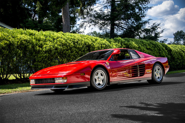 Обои картинки фото ferrari testarossa, автомобили, ferrari, автопробег, автошоу, выставка