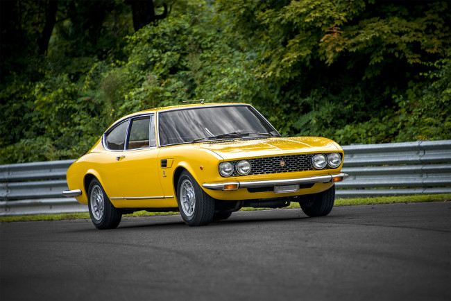 Обои картинки фото fiat dino, автомобили, fiat, автошоу, выставка, автопробег