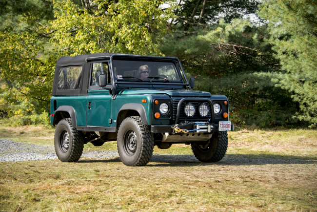 Обои картинки фото land rover defender 90, автомобили, land-rover, автопробег, автошоу, выставка