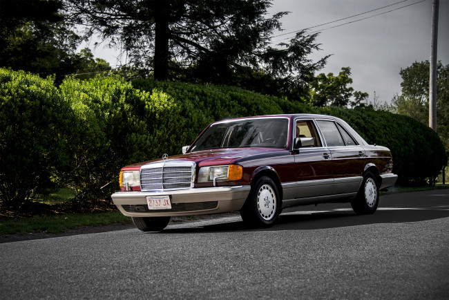 Обои картинки фото mercedes-benz 560sel, автомобили, mercedes-benz, автошоу, выставка, автопробег