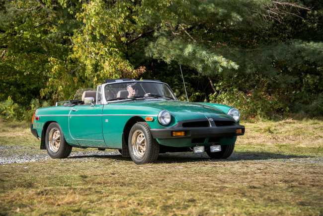 Обои картинки фото mg mgb, автомобили, mg, автопробег, выставка, автошоу