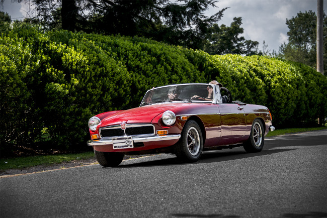 Обои картинки фото mg mgb, автомобили, mg, автошоу, автопробег, выставка