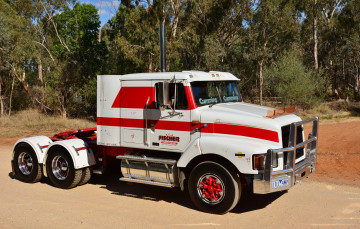 Картинка автомобили international тягач седельный грузовик тяжелый