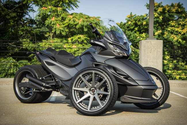 Обои картинки фото мотоциклы, трёхколёсные мотоциклы, трехколеска