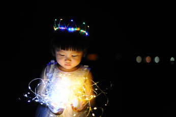 Картинка разное люди девочка корона огоньки