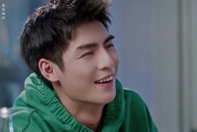 Обои картинки фото ван хао сюань, кино фильмы, to ship someone, весь, мир, ждёт, когда, вы, расстанетесь, to, ship, someone