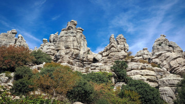Картинка layered+rock+towers el+torcal+de+antequera spain природа горы layered rock towers el torcal de antequera