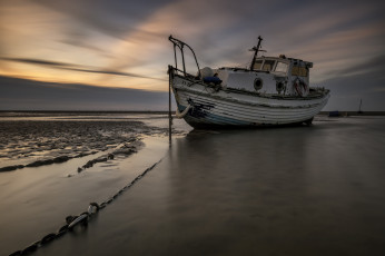 Картинка корабли баркасы+ +буксиры судно отлив океан