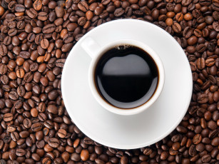 Картинка еда кофе +кофейные+зёрна блюдце чашка зерна