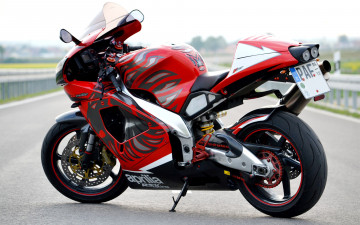 Картинка мотоциклы aprilia honda