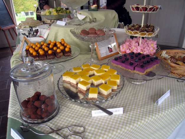 Обои картинки фото еда, пирожные,  кексы,  печенье, ассорти