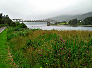 Картинка города -+мосты горы мост река лето разнотравье туман