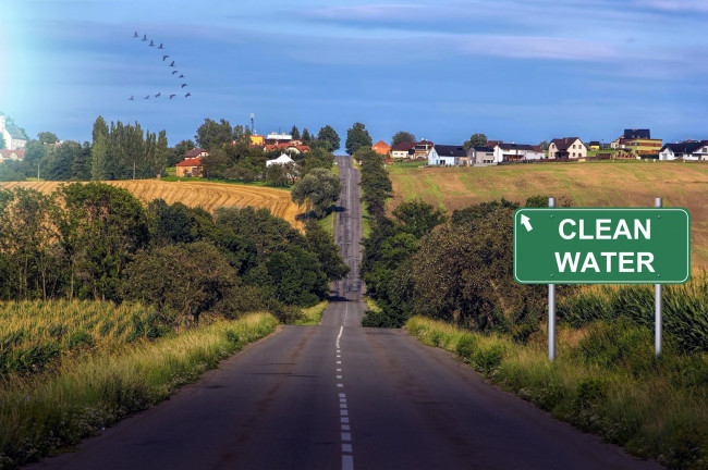 Обои картинки фото города, - пейзажи, указатель, название, шоссе, поля, городок
