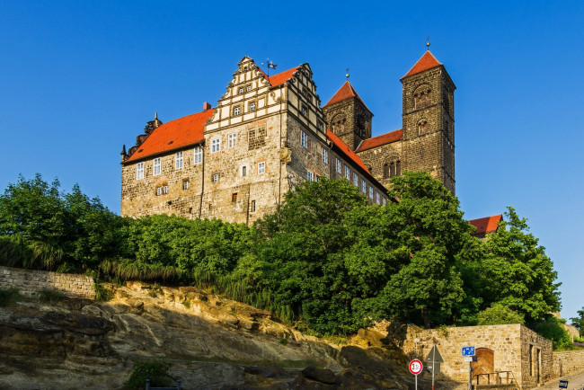Обои картинки фото германия, города, замки германии, камни, деревья