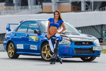 Картинка автомобили -авто+с+девушками автомобиль фон взгляд девушка