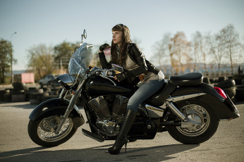 Картинка мотоциклы мото+с+девушкой девушки