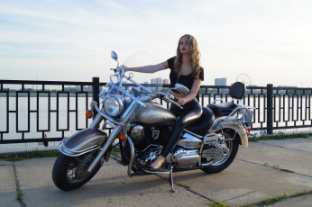 Картинка мотоциклы мото+с+девушкой девушки