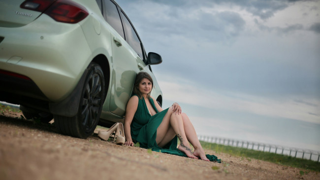 Обои картинки фото автомобили, -авто с девушками, девушки, авто