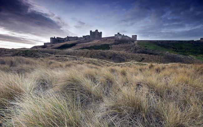 Обои картинки фото bamburgh castle, города, замки англии, bamburgh, castle