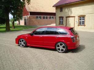 Картинка mazda 323f автомобили