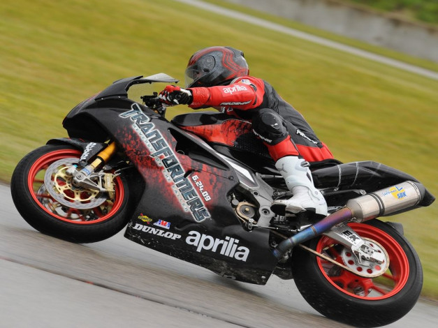 Обои картинки фото мотоциклы, aprilia