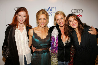 Картинка Marcia+Cross девушки   домохозяйки отчаянные