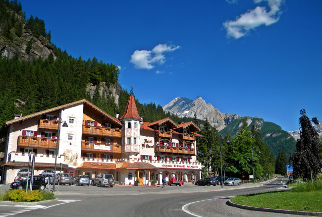 Обои картинки фото италия, канацеи, города, здания, дома, горы