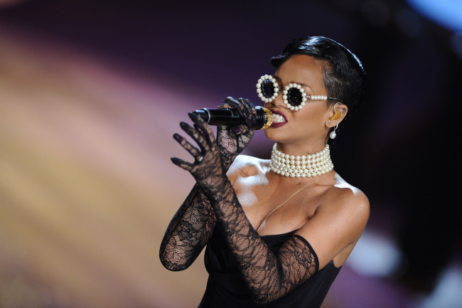 Обои картинки фото rihanna, музыка, автор, песен, певица, сша, актриса, филантроп, продюсер