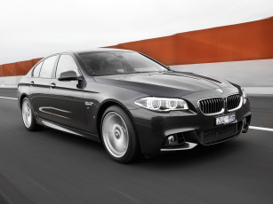 обоя автомобили, bmw, f10, 2013г, темный, sport, package, au-spec, 550i, sedan, m