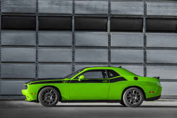 Картинка автомобили dodge зеленый challenger 2017г