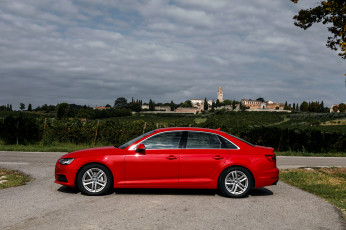 Картинка автомобили audi a4