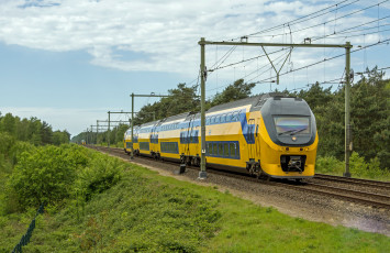 Картинка техника поезда рельсы состав локомотив