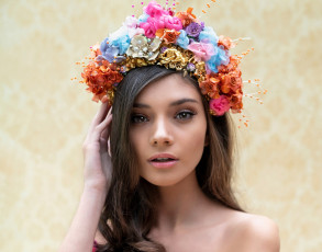 Картинка девушки -+лица +портреты шатенка венок