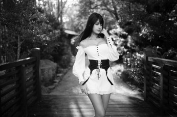 Картинка девушки -+черно-белые монохром