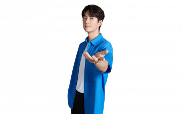 Картинка мужчины wang+yi+bo актер рубашка жест